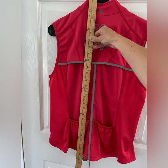 ATHLETA Size X Small Pink Vest Jacket Reflective - Picture 7 of 9